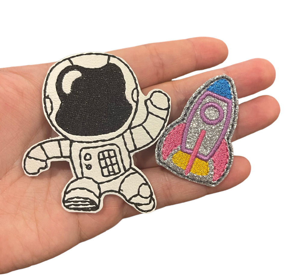 I love space - embroidered set