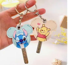 Load image into Gallery viewer, Rose keychain
