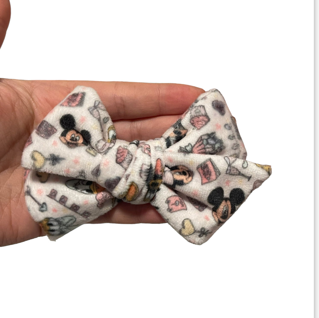 Valentine’s party bow